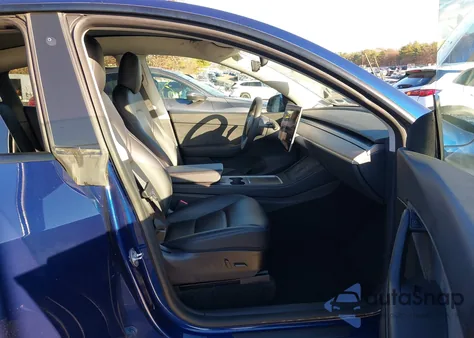 2022 Tesla Model Y Long Range Dual Motor All-Wheel Drive из США, поврежденный, VIN 7SAYGAEE4NF428691